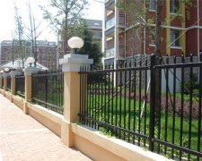 小區鋅鋼護欄哪家好