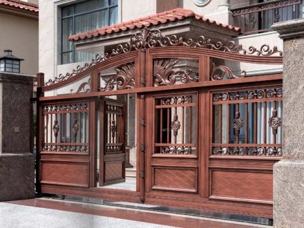 庭院鋁藝大門(mén)的優(yōu)勢(shì)與廠(chǎng)家拓寬市場(chǎng)的辦法介紹