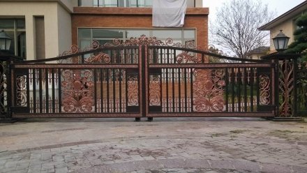 大慶鋁藝欄桿護(hù)欄效果圖-安誠護(hù)欄廠家