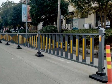 市政護(hù)欄，對于交通安全的重要性很關(guān)鍵